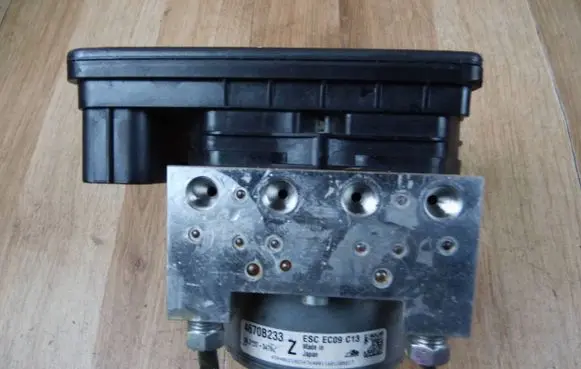 Mitsubishi Outlander ABS Pump 4670B233