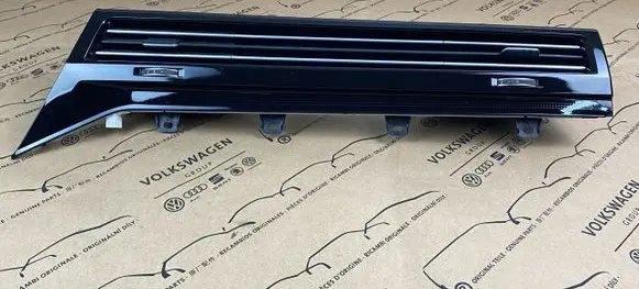 Volkswagen Touareg III Dash center air vent grill 761858416