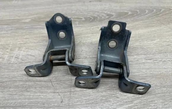 Mazda CX-5 Front door hinge set 
