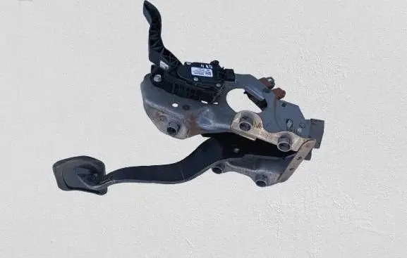 Nissan Qashqai Accelerator throttle pedal 180024BA0B