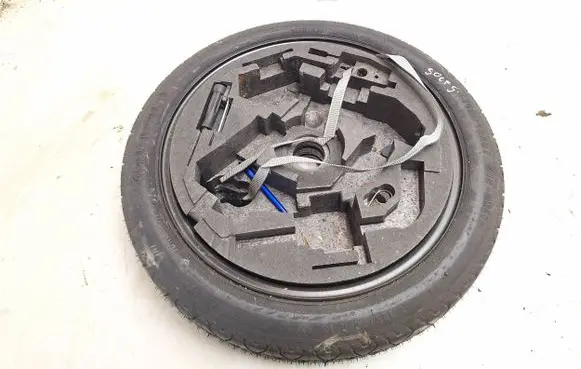 Volkswagen Golf V R18 spare wheel 