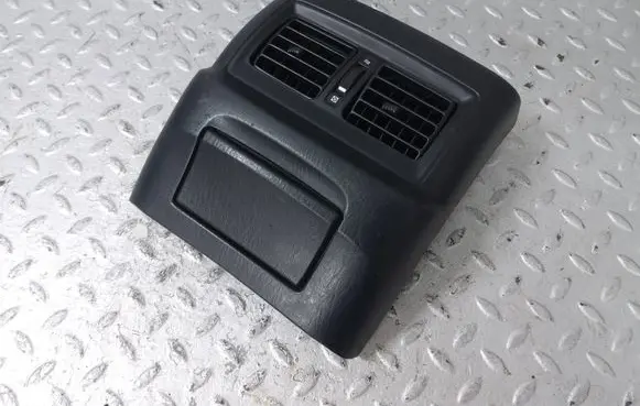 Lexus GS 300 350 430 450H Rear air vent grill 5886030040 5887130090