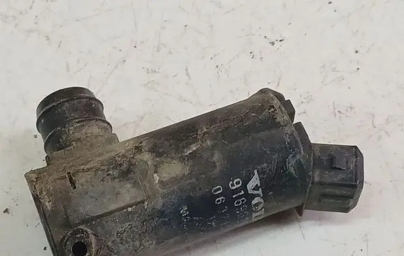 Volvo S60 Windscreen/windshield washer pump 9169611