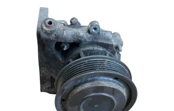 Opel Insignia A Water pump 55490715