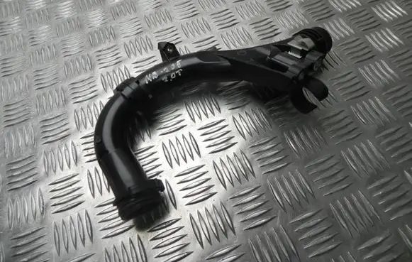 Mercedes-Benz C AMG W205 Engine coolant pipe/hose GF30 VD12268