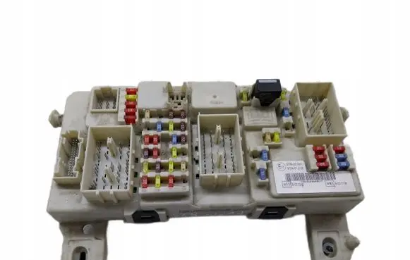 Ford Focus High voltage junction box 7M5T14A073DD