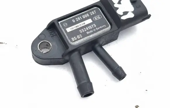 Maserati Ghibli Exhaust gas pressure sensor 55241075 0281006287