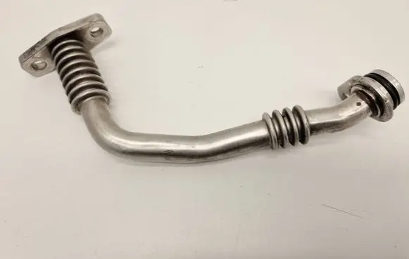 Volkswagen Golf VII Turbo turbocharger oiling pipe/hose 04L145736E