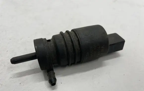 Audi A4 S4 B8 8K Windscreen/windshield washer pump 1T0955651