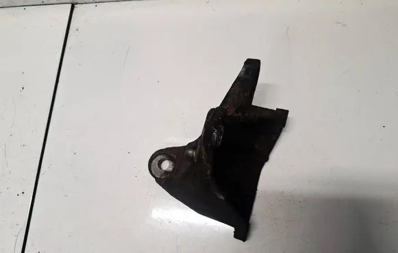 Audi A4 S4 B5 8D Engine mounting bracket 8D0399114L