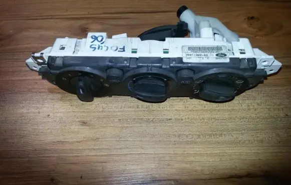 Ford Focus Climate control unit 3M5T19980AD