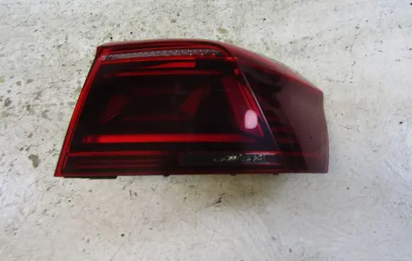 Volkswagen PASSAT B8 Rear/tail lights 3G9945208P
