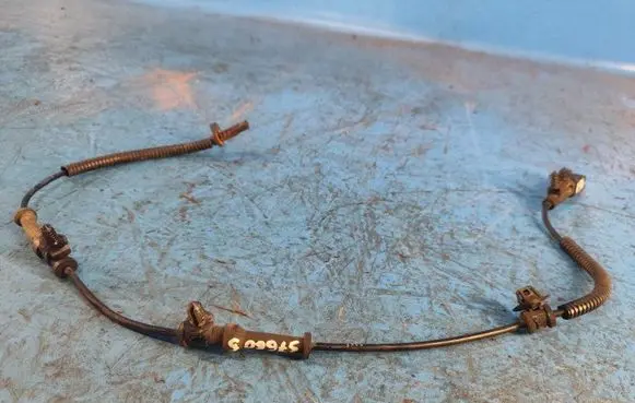 Jeep Grand Cherokee ABS wheel speed sensor 05154230AD