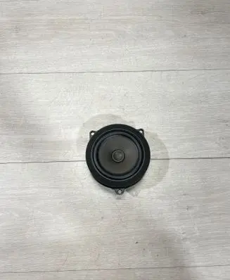 BMW 3 G20 G21 Front door speaker 2622560 18820010