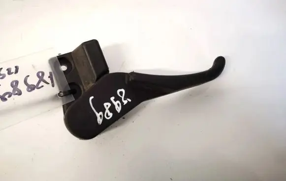 Skoda Superb B5 (3U) Engine bonnet (hood) release handle 3b1823533