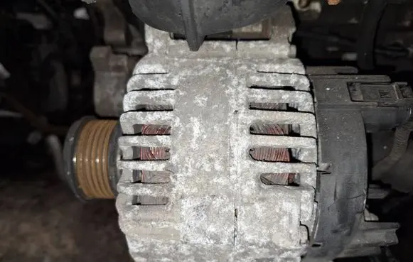 Audi A3 S3 8P Generator/alternator 06f903023c