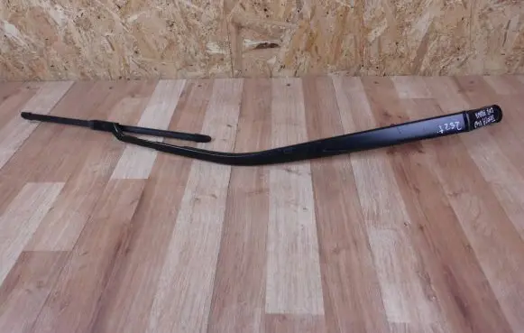 Toyota C-HR I Front wiper blade arm 85211F4010 2610660