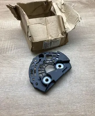 Volkswagen Lupo Generator/alternator part 038903193E F00M146639