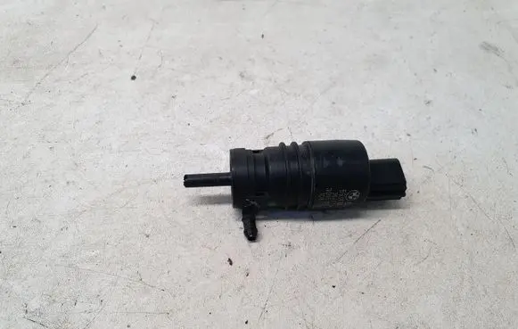 BMW X5 E70 Windscreen/windshield washer pump 693416001