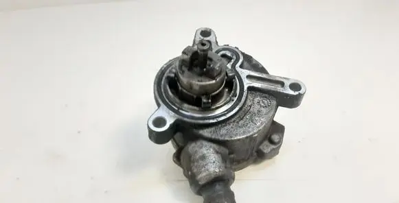 Volvo S80 Vacuum pump 30731825