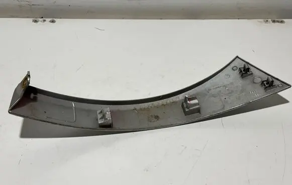 Citroen Jumpy Under headlight/headlamp trim 1306528070
