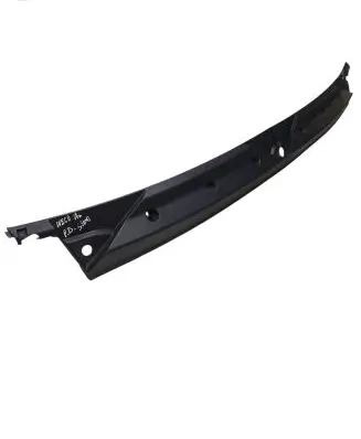 Iveco Daily 6th gen Wiper trim 5801918265 5801918264