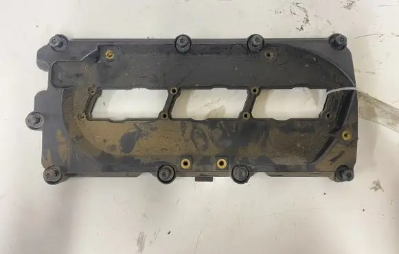 Audi A6 S6 C5 4B Rocker cam cover 059103470R