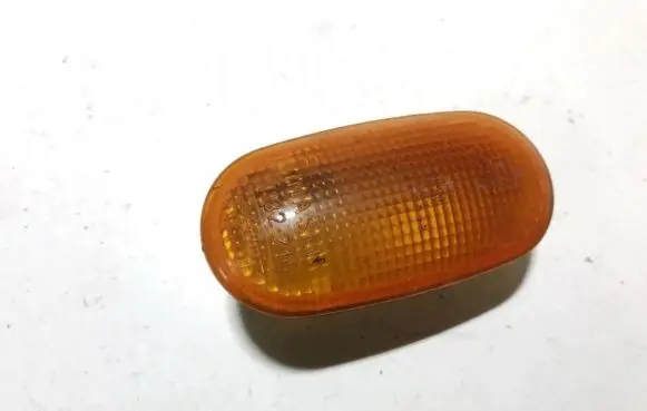 Mitsubishi Colt Front fender indicator light 1132216 1132-216