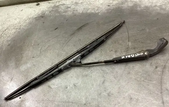 Subaru Outback Rear wiper blade arm 35535