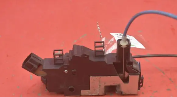 Fiat Croma Front door lock 51787968