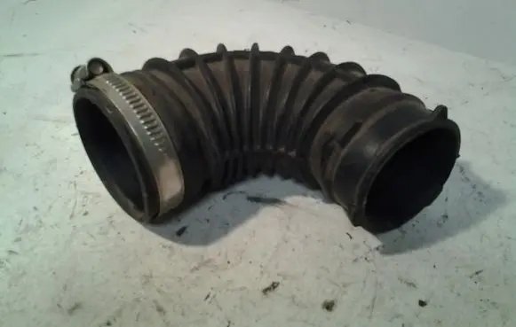Audi A8 S8 D3 4E Turbo air intake inlet pipe/hose 057129627B