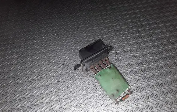 Fiat Doblo Heater blower motor/fan resistor B837