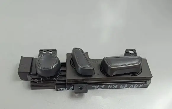 Toyota RAV 4 (XA50) Seat adjustment handle 18D047