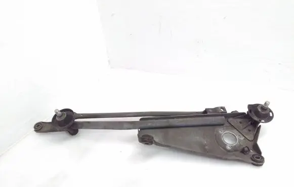 Honda Accord Front wiper linkage 