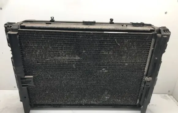 BMW 3 E92 E93 Radiator set 758165801 6354779 E2437W