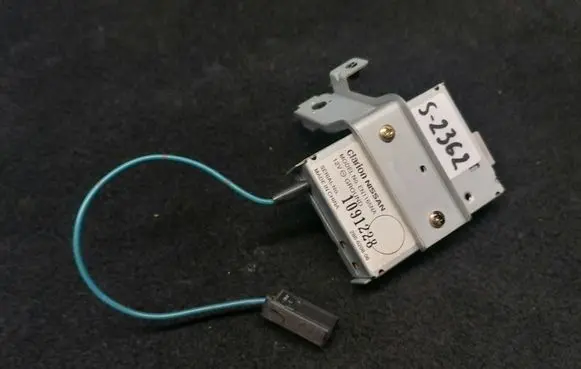 Nissan Pathfinder R51 Aerial antenna amplifier EN1165NA