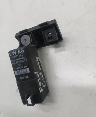 Volkswagen Caddy Glow plug pre-heat relay 038907281D 51299023