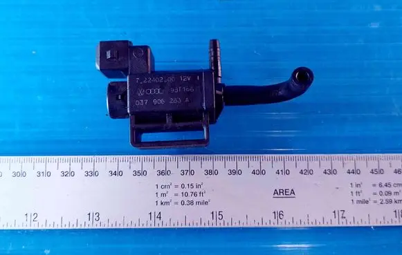 Volkswagen Golf IV Brake central valve 037906283A 98T166 7224020012V