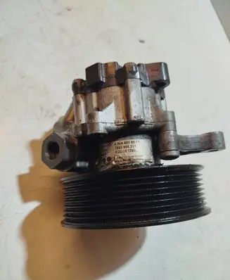 Mercedes-Benz S W221 Power steering pump A0044668901 7693955231