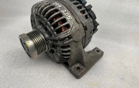 Volvo XC90 Generator/alternator 30667788 0124625024 100160A