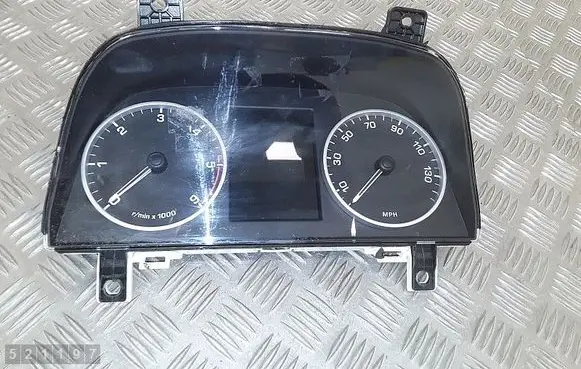Land Rover Discovery 4 - LR4 Speedometer (instrument cluster) AH2210849DG