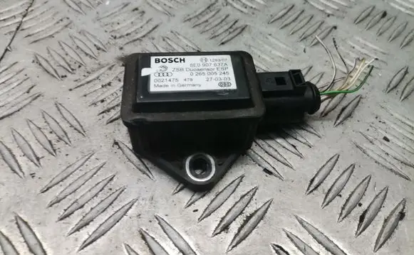 Audi A4 S4 B6 8E 8H ESP acceleration yaw rate sensor 8e0907637a