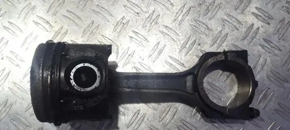 Ford Mondeo Mk III Piston with connecting rod