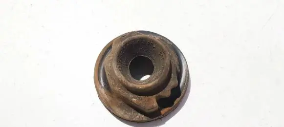 Audi A3 S3 8L Front coil spring rubber mount 1j0512149b