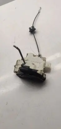 Audi A4 S4 B7 8E 8H Front door lock 8e1837016AA