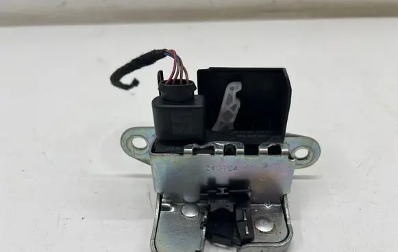Cupra Leon Tailgate/trunk/boot lock/catch/latch 5FA827505A