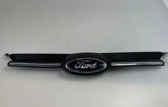 Ford Focus Front bumper upper radiator grill BM51BA133B BM518200B D2A3