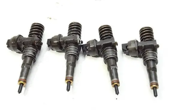 Volkswagen Golf IV Fuel injectors set 0414720213