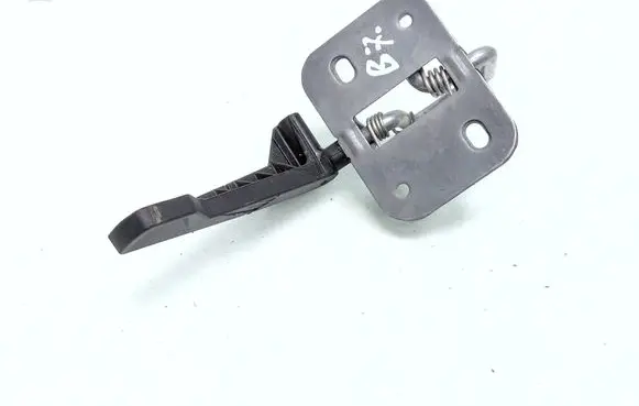 Cupra Born Engine bonnet/hood lock/latch loop/hook 10A823186C