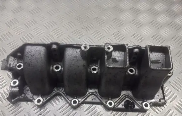 Renault Megane III Intake manifold 8200329496